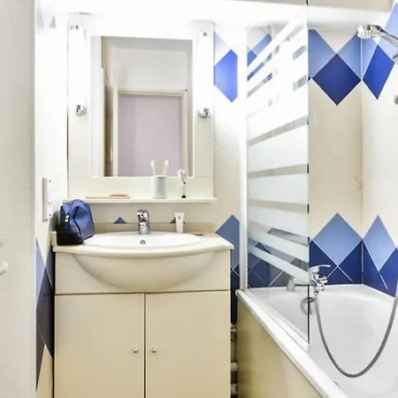 Апартаменти Magnifique Appartement Piscine Au Calme *